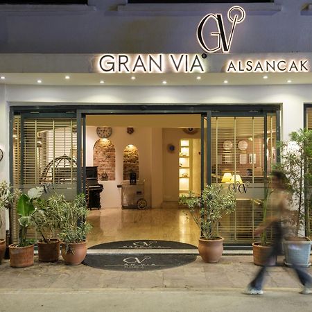 Gran Via Alsancak Hotel İzmir Buitenkant foto
